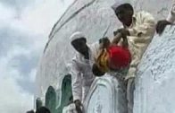 horrifying-tradition-where-muslims-throw-babies-from-the-roof-for-good-luck-2